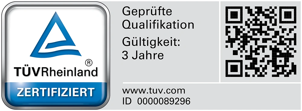 TÜV Rheinland Zertifikat mit Logo, "ZERTIFIZIERT", 3 Jahre für Akustikdecken, QR-Code, www.tuv.com, ID 0000089296. Text auf Deutsch.