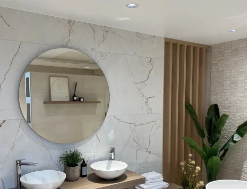 Bathroom with spotlights